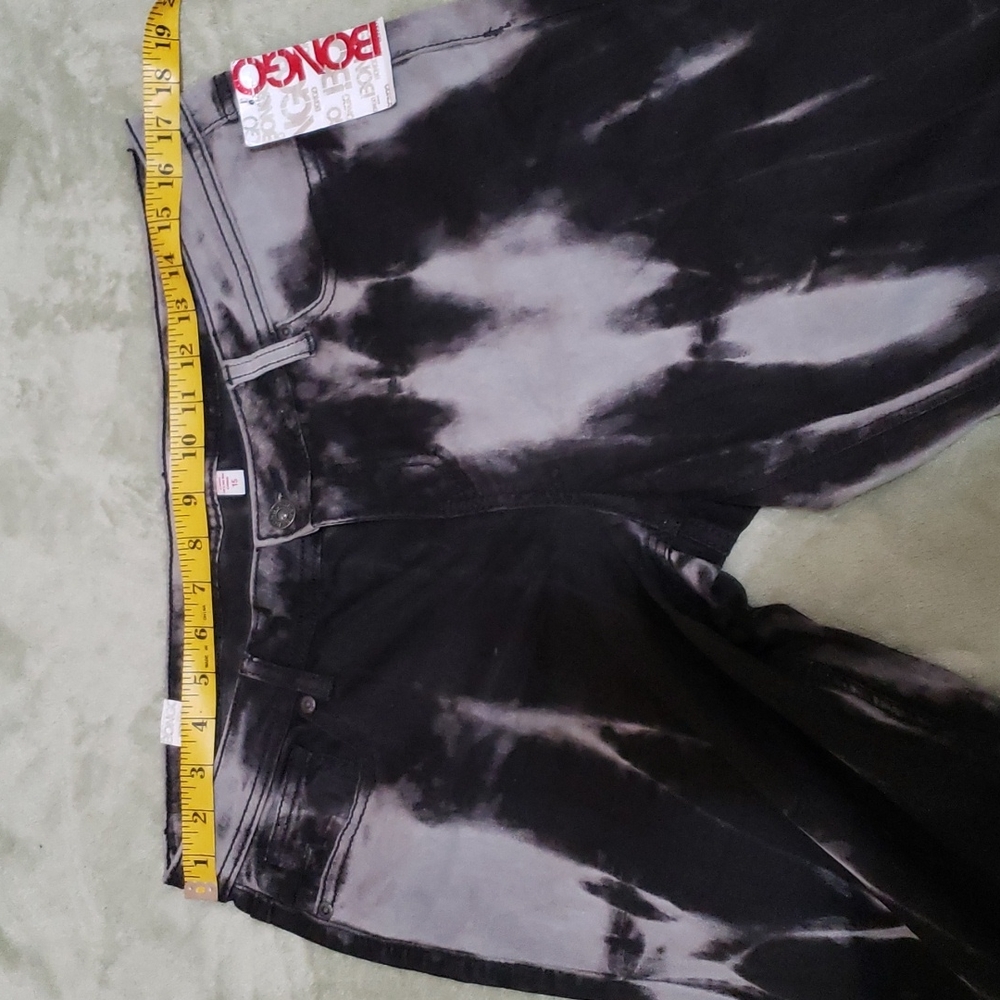 Jeans - Picture 9 of 9